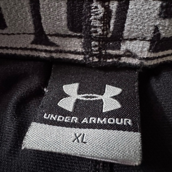 Under Armour Athletic Shorts Men Size XL Black/white - Picture 4 of 4